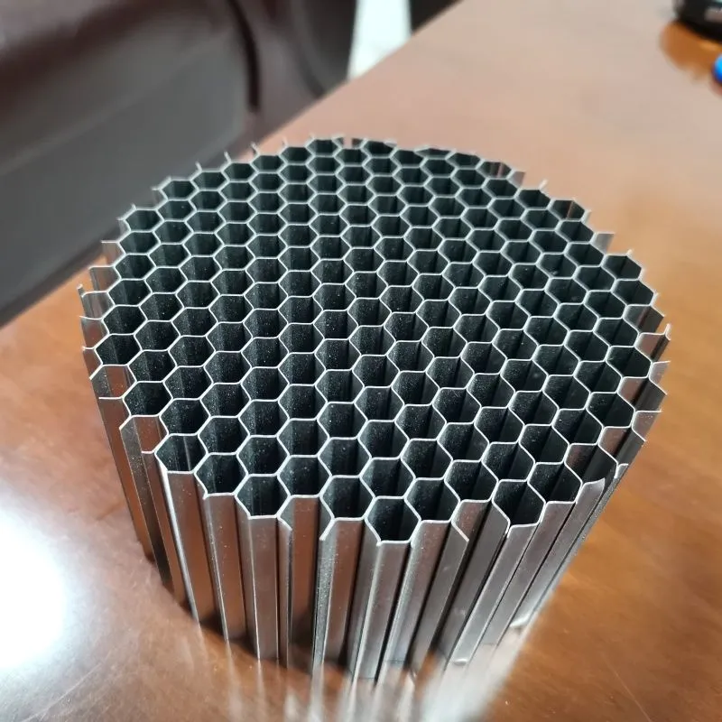 Stainless steel honeycomb cores